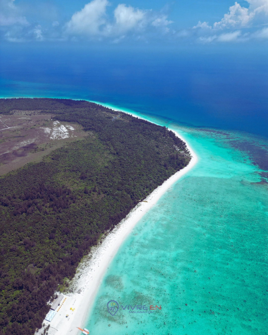 Pulau Mengalum