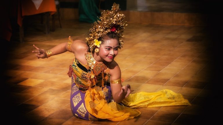 Voyage Bali - danseuse traditionnelle