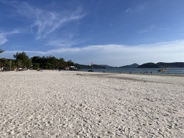 Pantai Cenang, plage publique très populaire Malaisie Langkawi